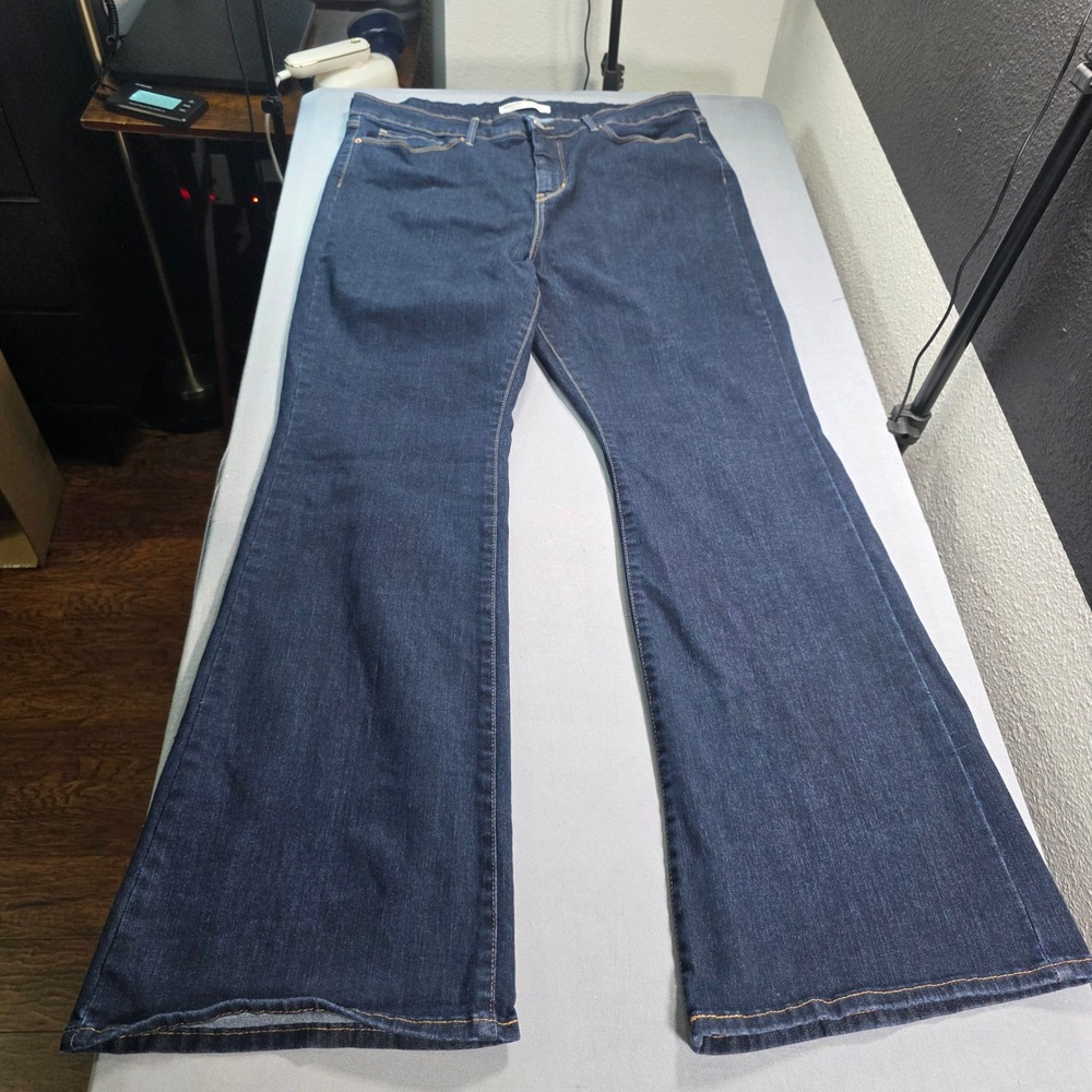 Signature Levi Strauss Totally Shaping High Rise Flare Jeans Dark Wash Womens 16